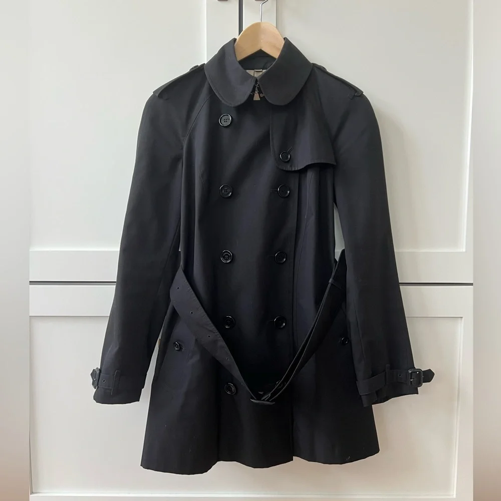 Black Burberry Trench • full check interior lining • removable belt - Size US 2 - Picture 5 of 16